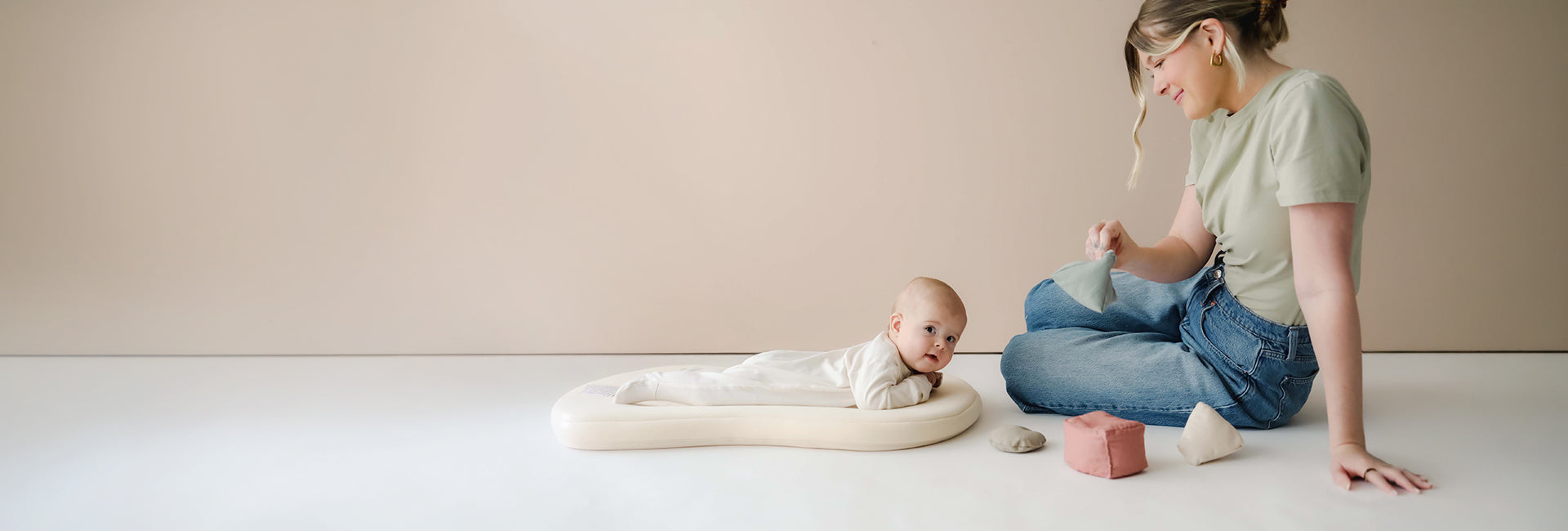Snuggle Me Organic Baby Loungers