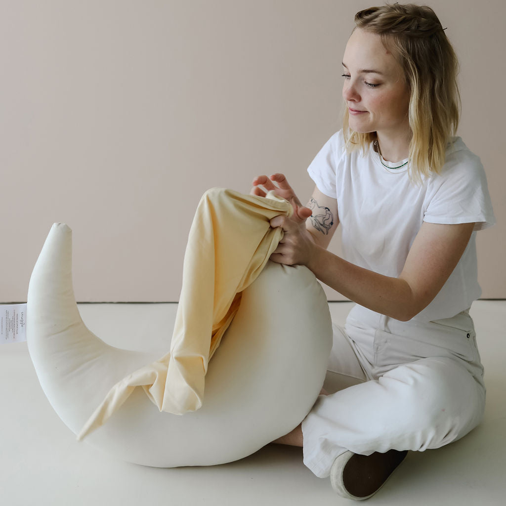 Feeding Pillow + Organic Cover Set | Honey