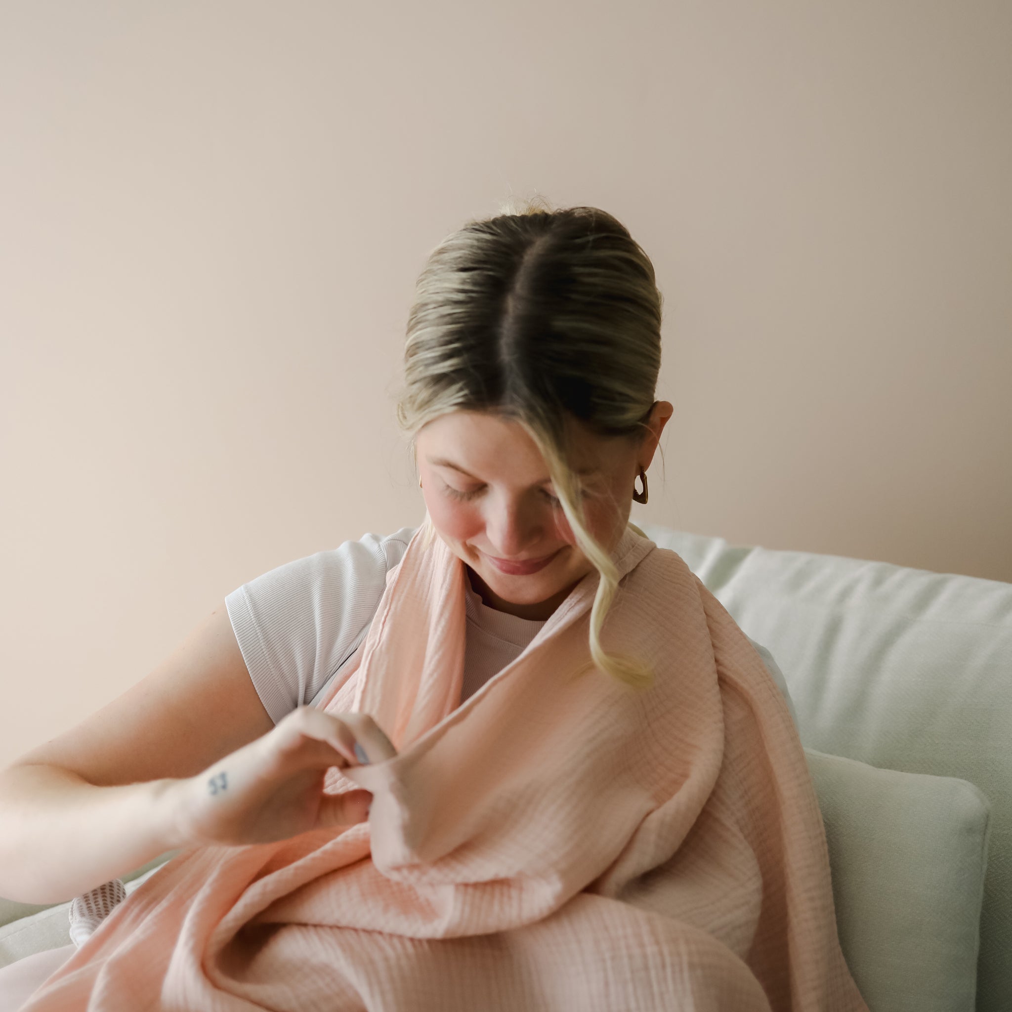 Nursing Cover | Petal – Snuggle Me Organic